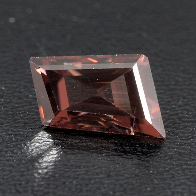 天然ジルコン ルース(裸石) 1.556ct 【1月5日の誕生日石】 中央宝石 