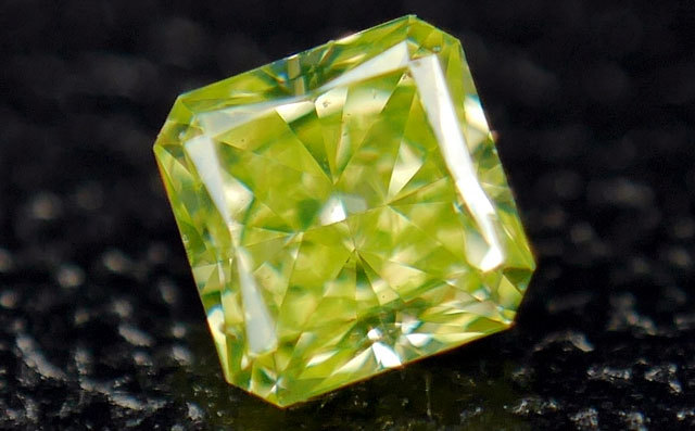 天然グリーンダイヤモンド ルース(裸石) 0.104ct, Fancy Yellow Green 