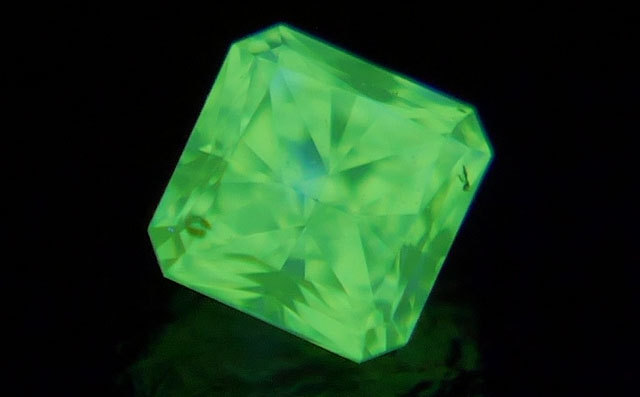 天然グリーンダイヤモンド ルース(裸石) 0.104ct, Fancy Yellow Green