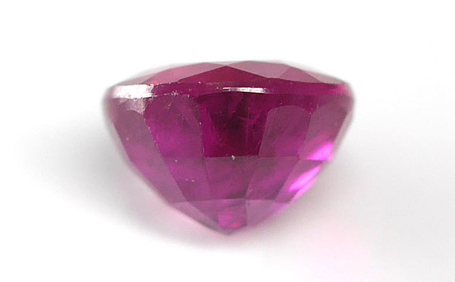 ルビー ルース(裸石) 0.567ct ( Ruby / 紅玉 / コランダム ) 日本宝石 