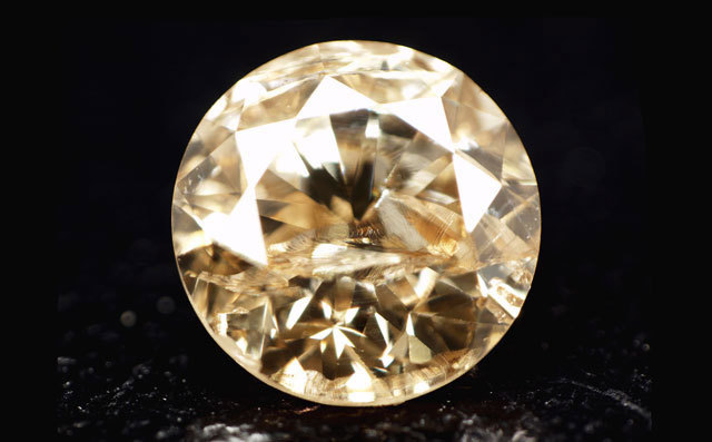 天然ブラウンダイヤモンド ルース(裸石) 0.468ct, I-3, Fancy Light  