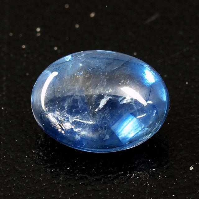 ブルー・サファイヤ ルース(裸石) 1.810ct, オーバル(バフトップ 