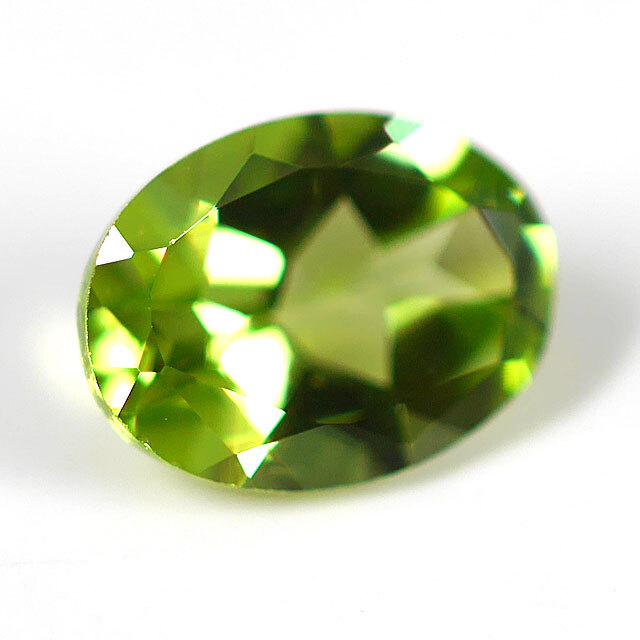 ペリドット ルース(裸石) 1.32ct, オーバル(楕円形) (ペリドート/橄欖 