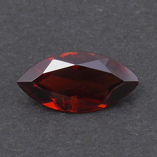 ロードライトガーネット ルース 1.790ct, マーキース, 日本宝石科学