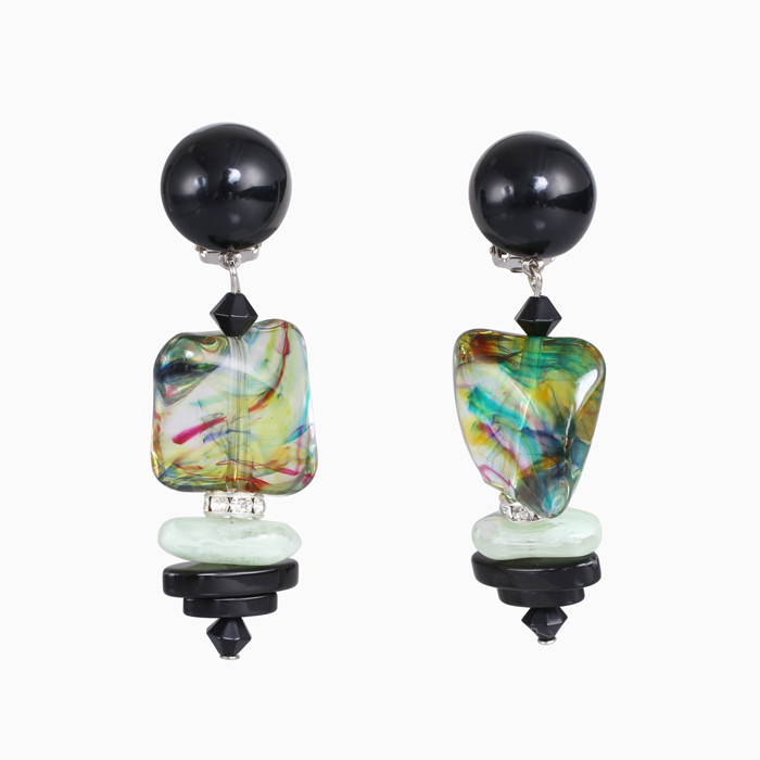 【送料無料・消費税込】【イタリア製】アンジェラ・カプーティ/ANGELA CAPUTI イヤリング/クリップ式 セミハンドメイド レインボーカラー　0226-EV08