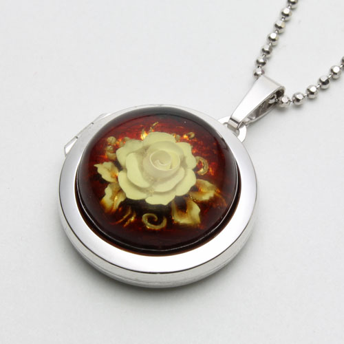 ◇北海道 小樽◇手作り ・ ガラスペンダント（あわいろ・オレンジ）　0089-PS13