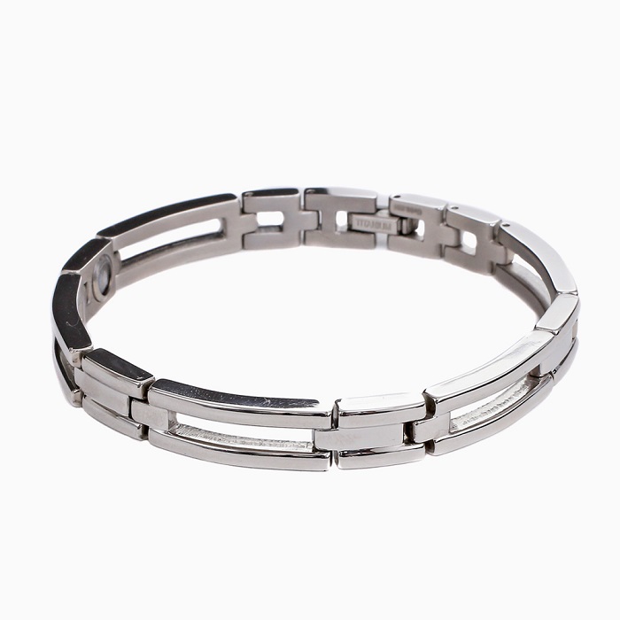 【MARE】純チタン ゲルマニウム4個 99.99% ブレスレット 19cm 1889-BT12