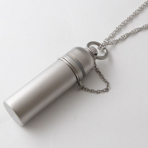 ピルケース 純チタン 男女兼用 薬入れ（底が平らのデザイン）　2252-PT15