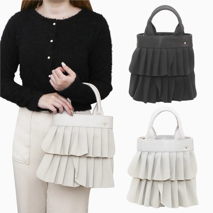 【送料無料】かばん/カバン/鞄/BAG/バッグ ハンドバッグ ショルダーバッグ 2WAY 肩掛け 斜め掛け 黒/ブラック グレー 軽量 撥水加工 プリーツ フリル お洒落/オシャレ シンプル フェミニン かわいい レディース/女性 お出かけ お祝い 誕生日 プレゼント 贈り物 5767-MZ25