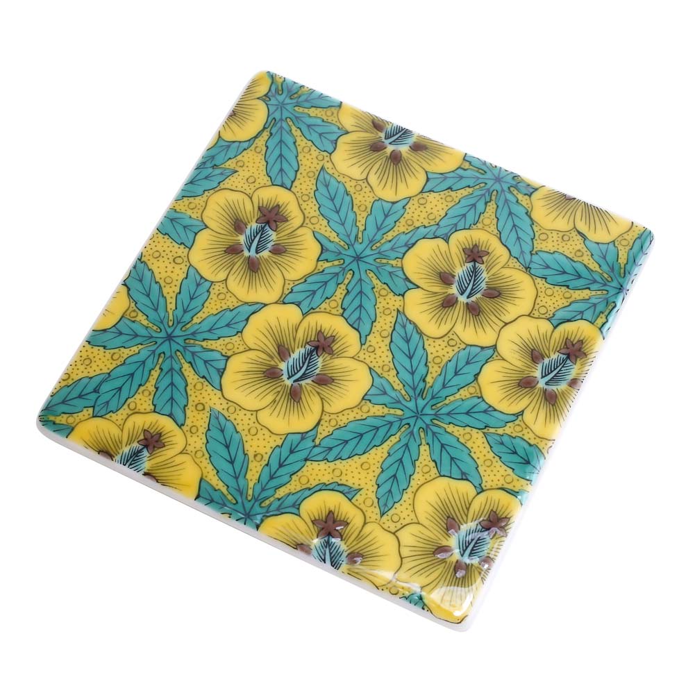 【クリックポスト便対応】日本製 九谷焼/久谷五彩 磁気/陶器/陶磁器 コースター/プレート/角平皿 縁起物 葵/AOI 花/フラワー柄 華やか/鮮やか お洒落/オシャレ お祝い/記念日/誕生日/結婚祝い/開店祝い プレゼント/贈り物/ギフト 食器/和食器 インテリア 7350-SK25