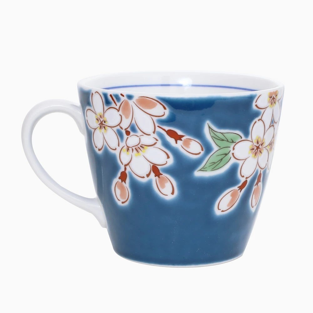 【送料無料】日本製 九谷焼 久谷五彩 磁気 陶器 陶磁器 マグカップ コップ カップ サクラ 桜 青郊窯 華やか 鮮やか お洒落 オシャレ お祝い 記念日 誕生日 結婚祝い 開店祝い プレゼント 贈り物 7388-SK25