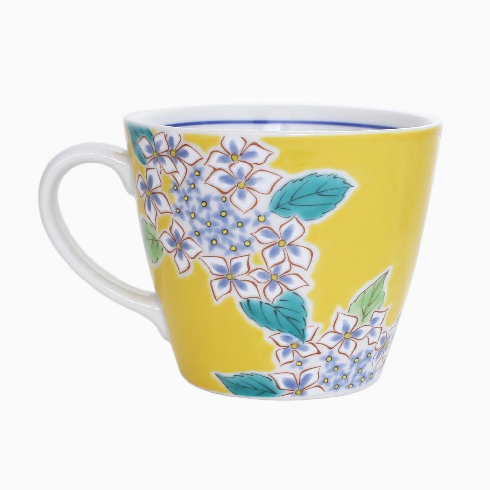 【送料無料】日本製 九谷焼 久谷五彩 磁気 陶器 陶磁器 マグカップ コップ カップ 紫陽花 あじさい 青郊窯 華やか 鮮やか お洒落 オシャレ お祝い 記念日 誕生日 結婚祝い 開店祝い プレゼント 贈り物 7402-SK25