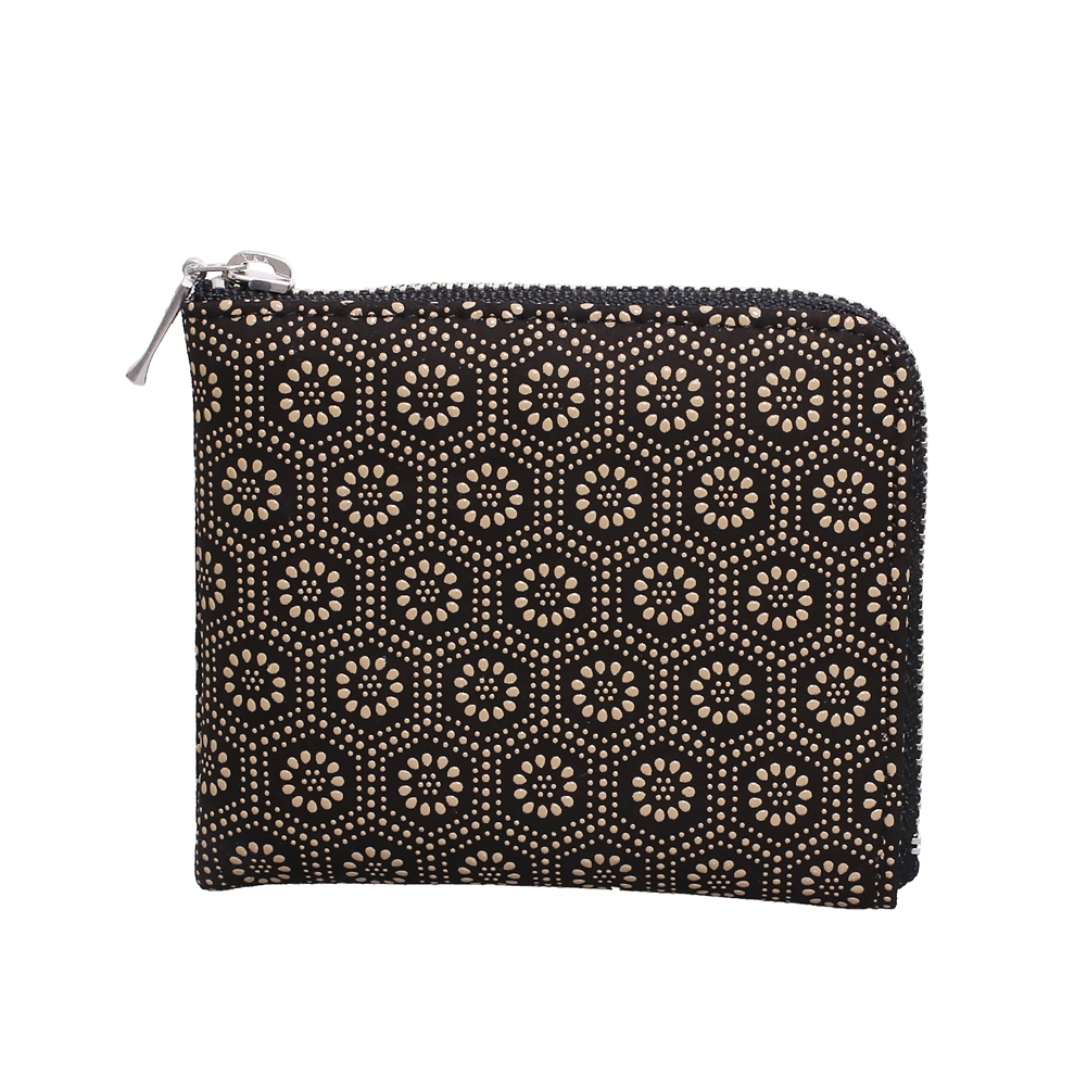 日本製 印伝/INDENYA/印傳屋 小銭入れ/コインケース/財布 小物入れ マルチポーチ 亀甲 ブラック ベージュ コンパクト お札も収納可能 鹿革/漆 ファスナー式 プレゼント7507-IY25