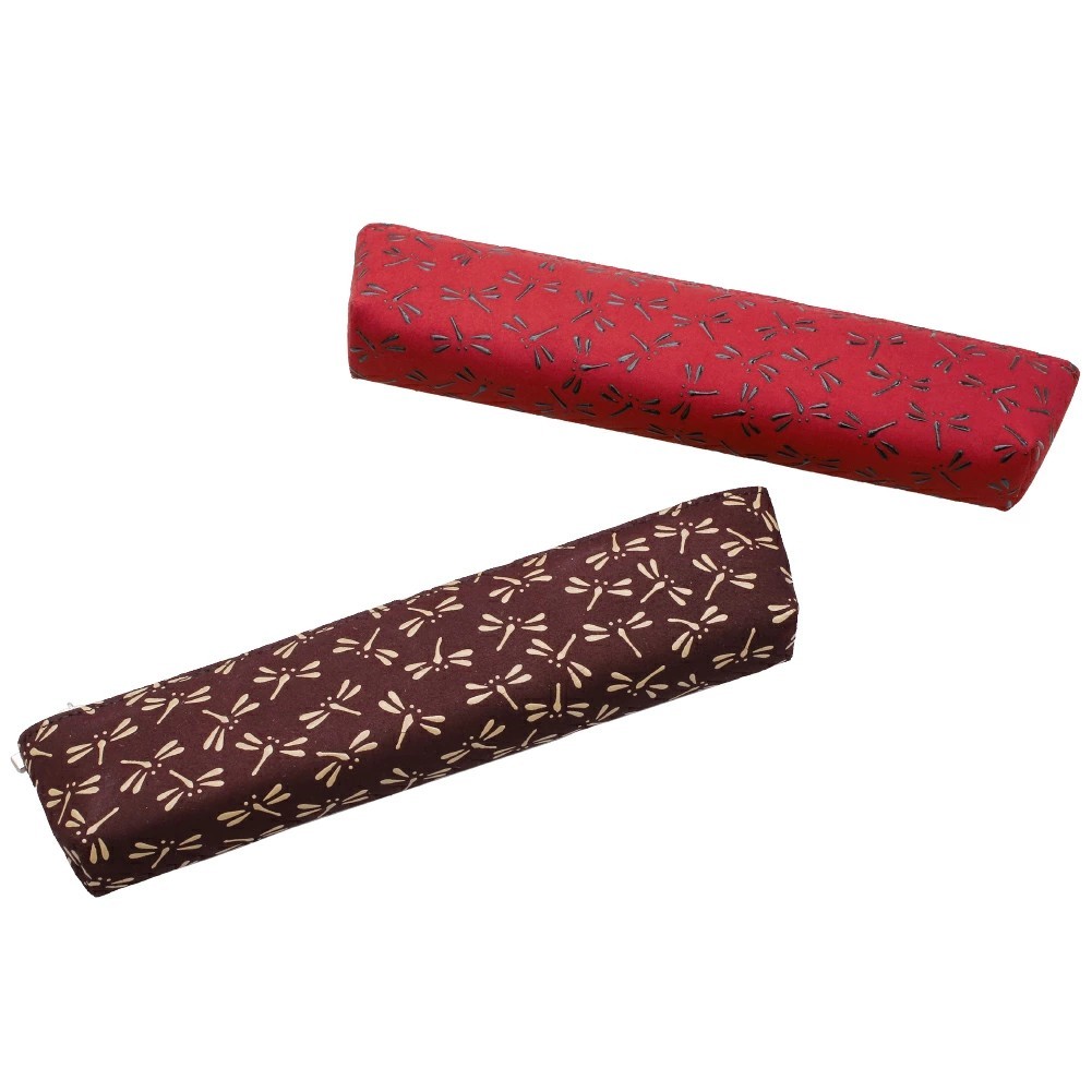 日本製 印伝/INDENYA/印傳屋 漆/白漆/黒漆 ペンケース/ペン入れ/筆箱/文房具/文具ポーチ 細め ファスナー開閉 コンパクト トンボ 7641-IY26