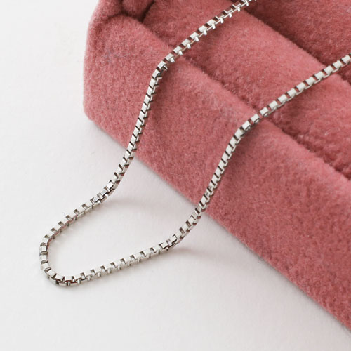 送料無料】【日本製】【フリーサイズ】プラチナ(Pt850)ネックレス  