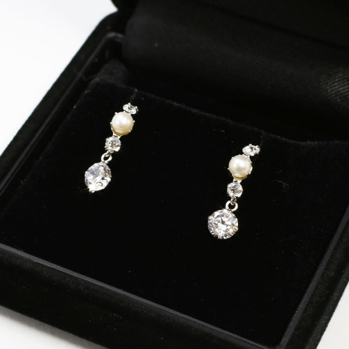 送料無料】【日本製】18金/ホワイトゴールド/K18WG ピアス/キャッチ式 