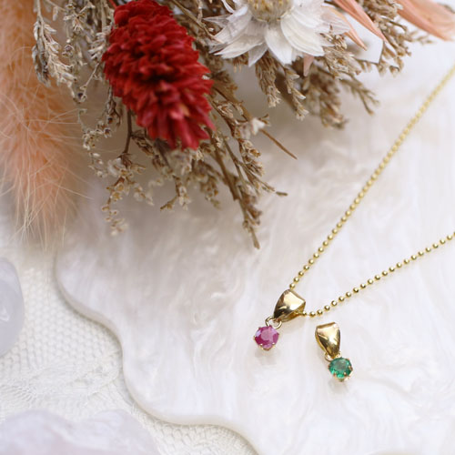 18金ネックレス ルビー エメラルド 0.15ct ペンダント 2点セット