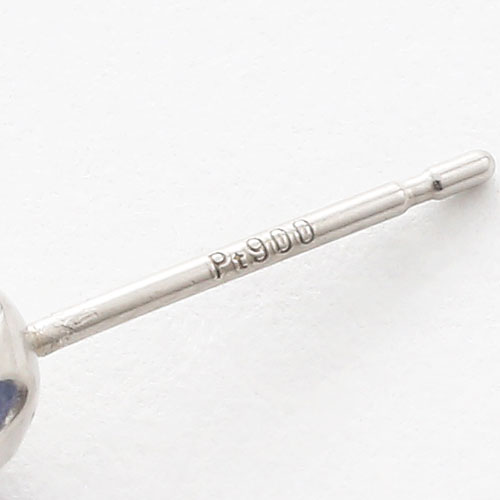 日本製 プラチナ/Pt900 ピアス シリコンキャッチ付き サファイア　天然石 1472-IG10