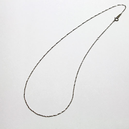 プラチナ ネックレス スクリュー チェーン 45cm 0.8ｇ Pt850 刻印　1633-NP11