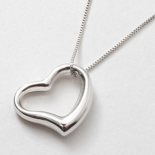 18金 ペンダント オープン ハート スモール ホワイトゴールド イタリア製　1650-PG11
