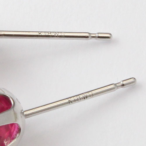 18金 ホワイトゴールド ピアス 天然ルビー 合計2ct シリコンキャッチ式　1701-IG11