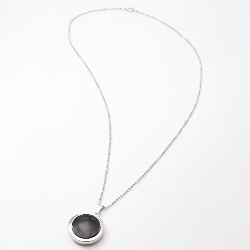 シルバー　ロケットペンダント　ブラックオニキス　ラウンド　　MERZ 2055-LS13