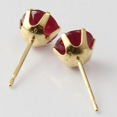18金 ピアス 天然ルビー 合計2ct シリコンキャッチ式　2234-IG15