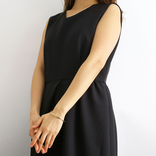 18金 バングル 中空ホロー チューブタイプ イタリア製　2446-BG16