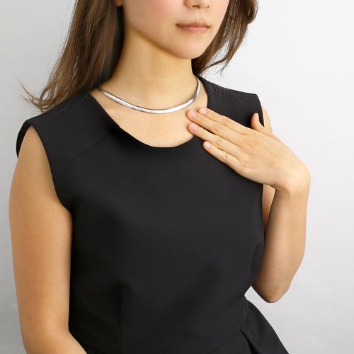 シルバー オメガ 中空 ネックレス イタリア製　3039-NS16