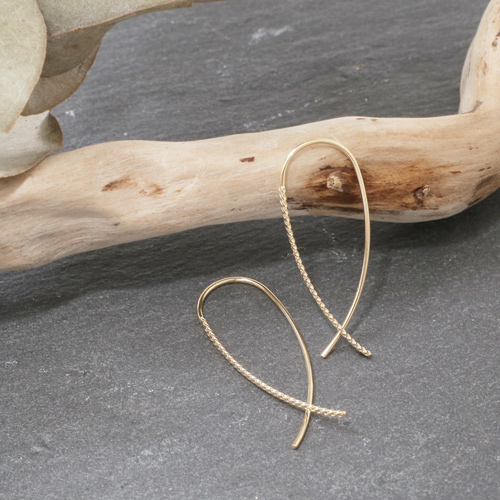 送料無料】【日本製】K18/18金 緩やかカーブ フック/フープ ピアス  