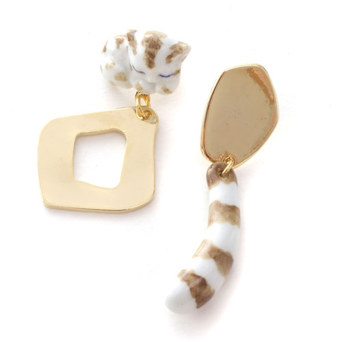 佐賀県 有田町 有田焼 ハンドメイド ネコ チタン製ポスト ピアス 4278-GG20