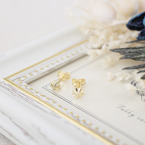 送料無料】 18金/K18/750 GOLD/ゴールド ピアス スタッド スター/星  
