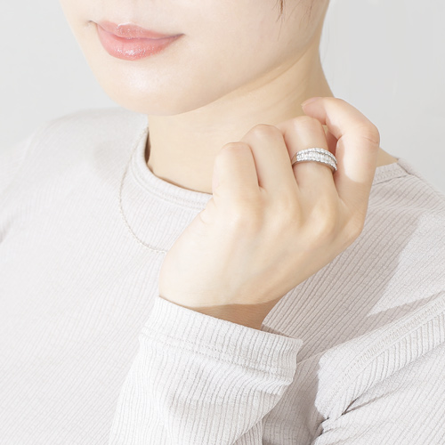 日本製 プラチナ Pt900 リング 指輪 ラウンド・ブリリアント＆テーパーカット ダイヤ 4299-JK20