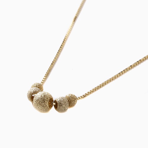 綺麗✨AHHAH K18 ボール型ペンダントネックレス