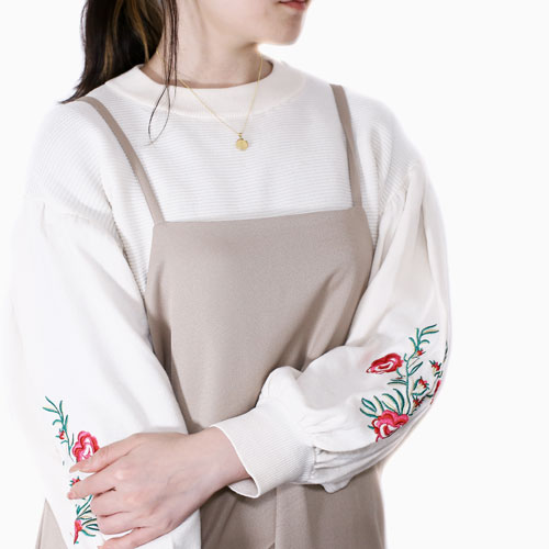 純金 1/30 ラビット＆エリザベス二世 コインペンダント 18金 両面ガラス付　4835-MS23