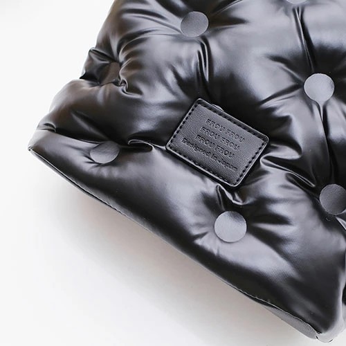 【送料無料】バッグ ハンドバッグ ショルダーバッグ BAG/鞄/カバン/かばん 2WAY 肩掛け 斜め掛け お出かけ 黒/ブラック シルバー キルティング メタリック 合成皮革/合皮 お洒落/オシャレ かわいい レディース/女性 記念日 お祝い 誕生日 母の日 プレゼント 贈り物 5759-MZ24