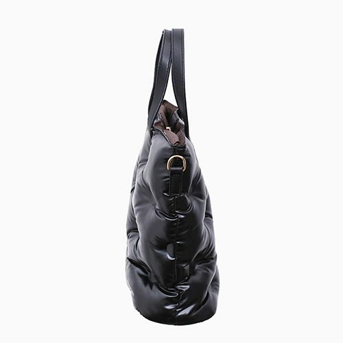 【送料無料】バッグ ハンドバッグ ショルダーバッグ BAG/鞄/カバン/かばん 2WAY 肩掛け 斜め掛け お出かけ 黒/ブラック シルバー キルティング メタリック 合成皮革/合皮 お洒落/オシャレ かわいい レディース/女性 記念日 お祝い 誕生日 母の日 プレゼント 贈り物 5759-MZ24