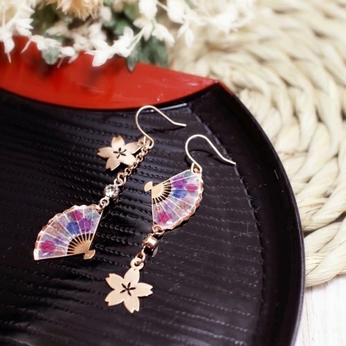 ピアス 樹脂ピアス 和風ピアス フック式 扇子 センス 春のうたげ 桜