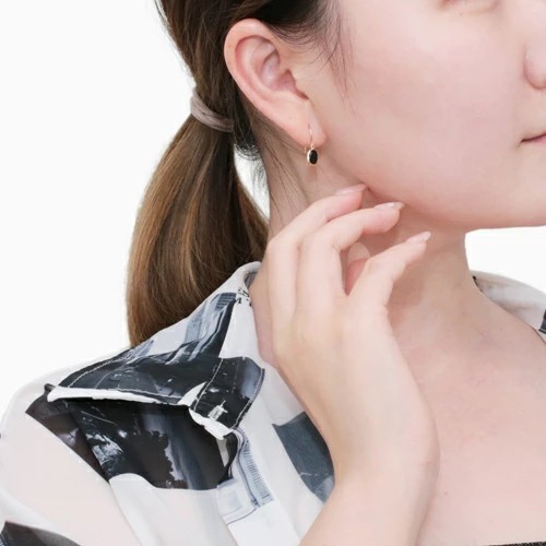 送料無料】K10 10金 GOLD ゴールド フック式 オニキスOnyx ピアス