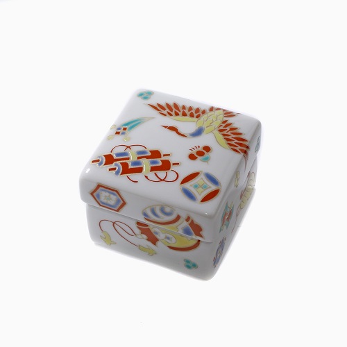 送料無料・消費税込】日本製 九谷焼 北陸伝統工芸 小物入れ