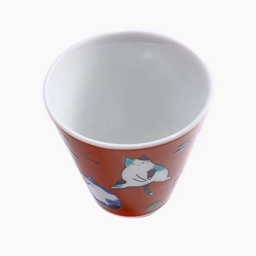 九谷焼 縁起猪口（ぐい飲み） <北陸伝統工芸> 猫 7106-SK23