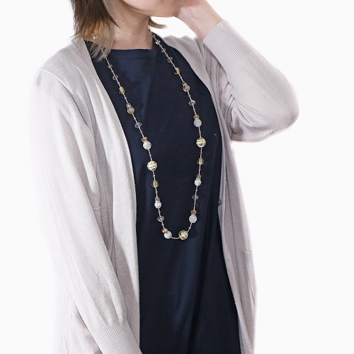 イタリア製 <INES design> チェルシオ・ロング・ネックレス グレー 7135-IN23