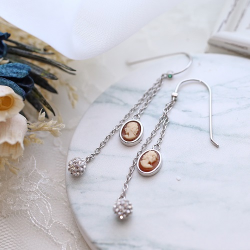 ディールーカ CAMEO ITALIANO シェルカメオ シルバーカラー ピアス 7188-DL23
