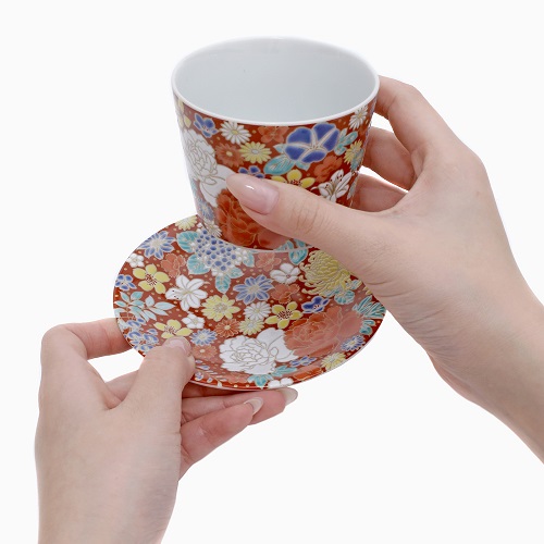 【日本製】九谷焼 北陸伝統工芸 縁起小皿＆カップ セット 花詰 7204-SK24