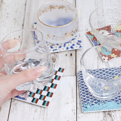 九谷焼「加賀の華」シリーズ 陶器 リメイク品(帯留 帯飾り ペンダントトップ 極美品 九谷焼 九谷泉八 焼物 陶製 花鳥 花札 ゴールド