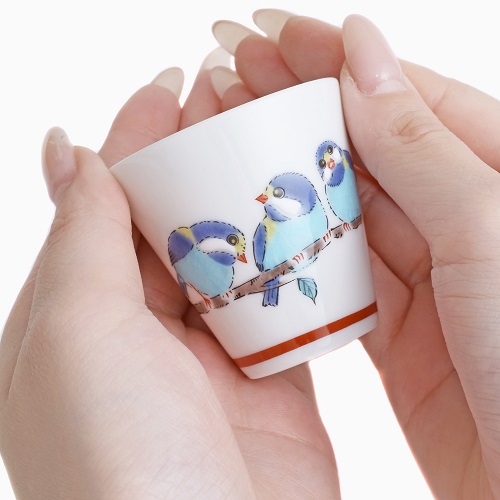 九谷焼 縁起猪口（ぐい飲み ）北陸伝統工芸 <山雀> 7231-SK24