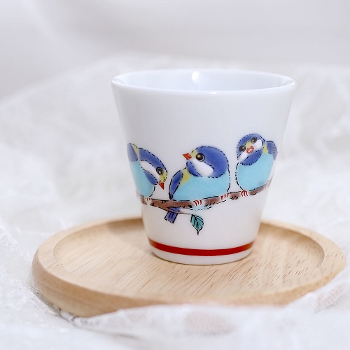 九谷焼 縁起猪口（ぐい飲み ）北陸伝統工芸 <山雀> 7231-SK24