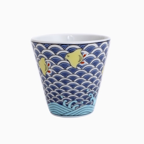 九谷焼 縁起猪口（ぐい飲み ）北陸伝統工芸 <千鳥> 7232-SK24