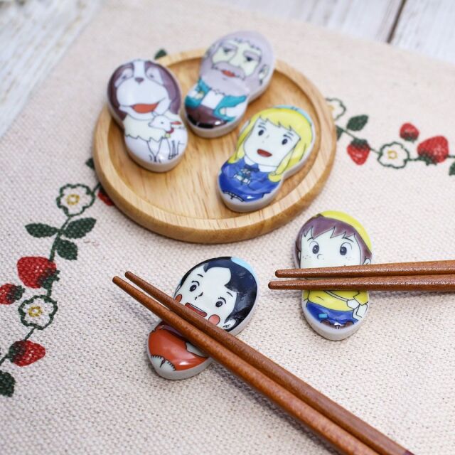 【送料別】九谷焼 アルプスの少女ハイジ/ハイジ/Haiji/Heidi 陶器/磁器/陶磁器 食器/和食器 色絵 箸/箸置き/箸置5個セット 食卓/食卓小物/雑貨/日用品 記念日/お祝い/結婚式 ギフト/プレゼント/贈り物 人気 かわいい/可愛い/お洒落/オシャレ プレゼント包装 7268-SK24