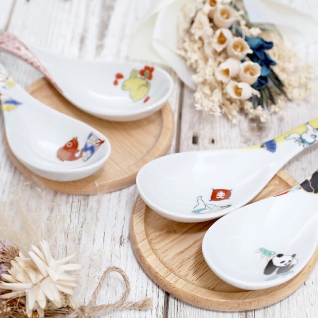 【美濃焼 九谷手 加賀屋風情】色絵 黄地うさぎ 大皿＆小皿セット 美濃焼 九谷手 加賀屋風情】色絵 黄地うさぎ 大皿＆小皿セット